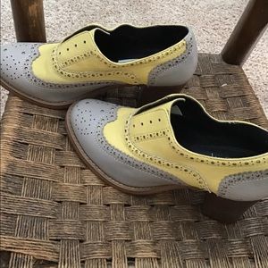 Steve Madden vintage era style shoes size 8